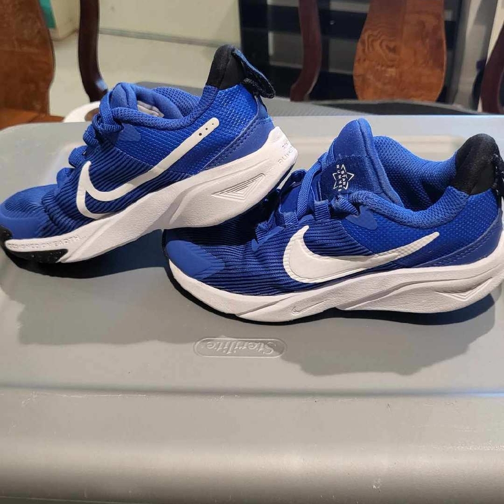 Nike Star Runner 4 Blue Trainers Size 12C